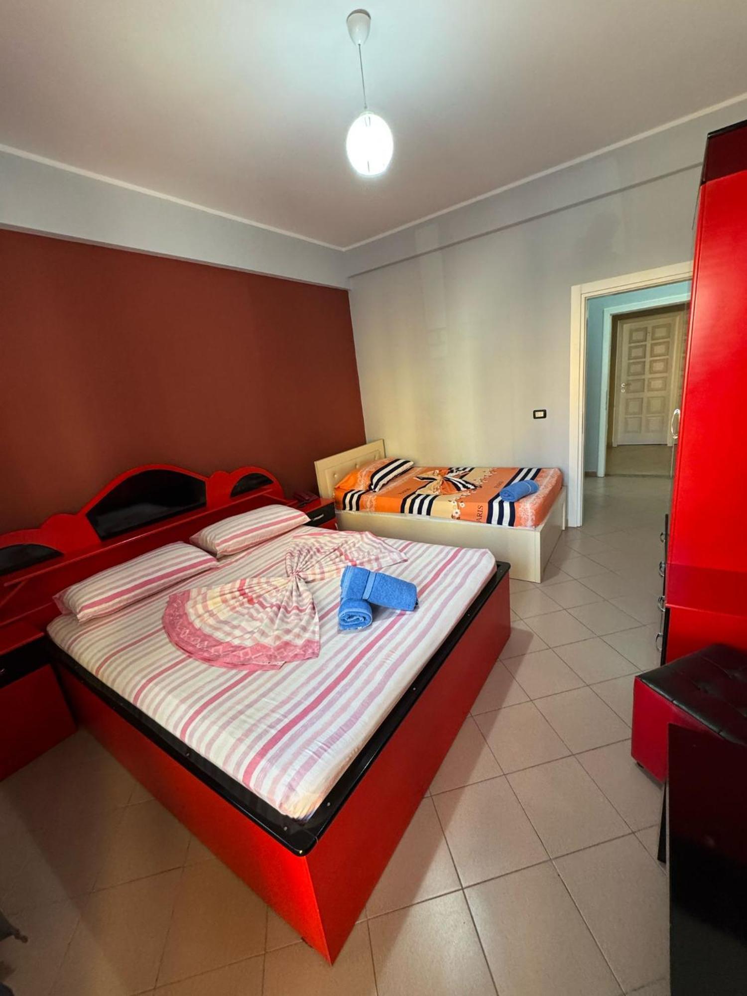 Hotel Europa Lezhë Eksteriør billede