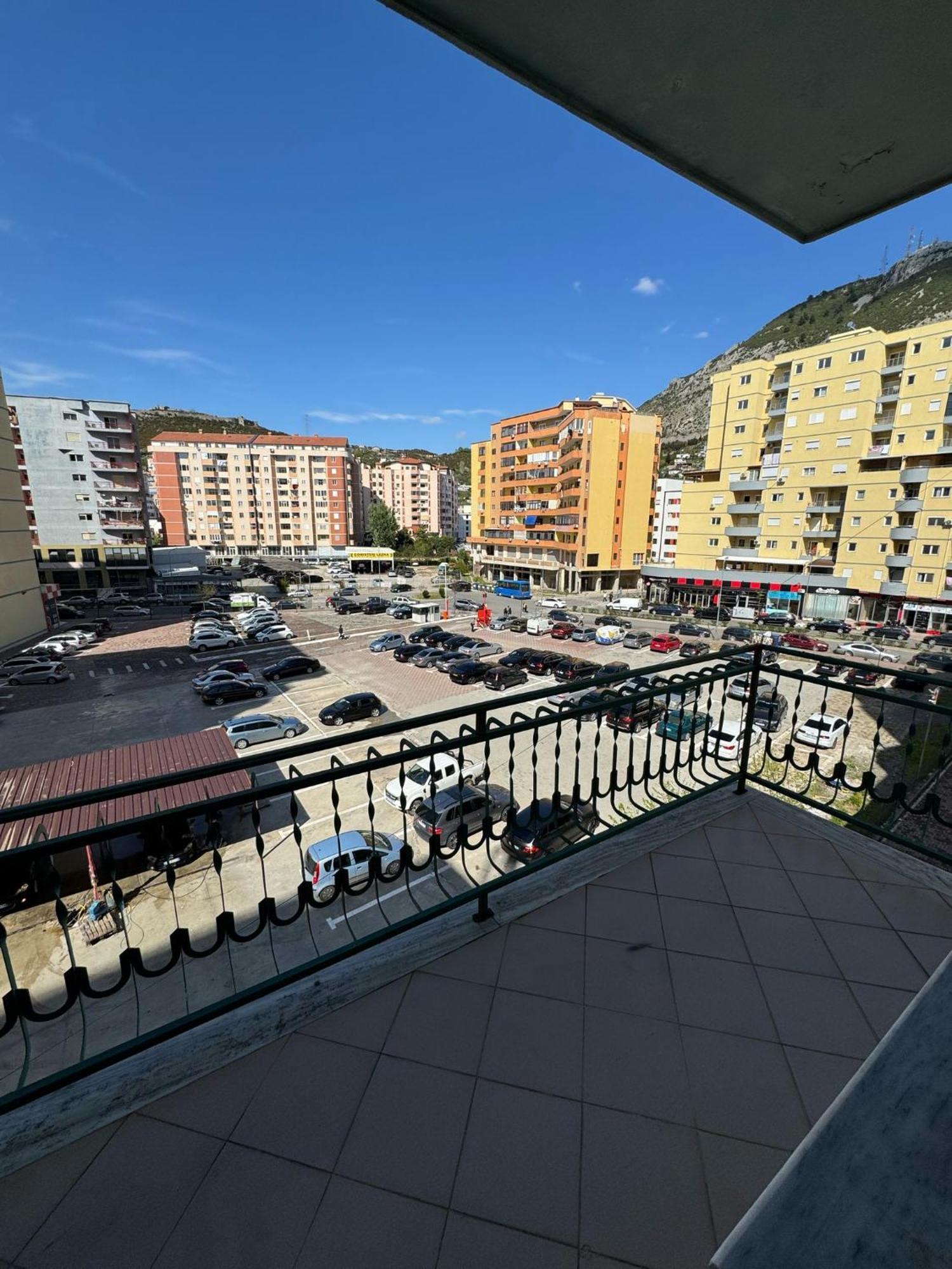 Hotel Europa Lezhë Eksteriør billede