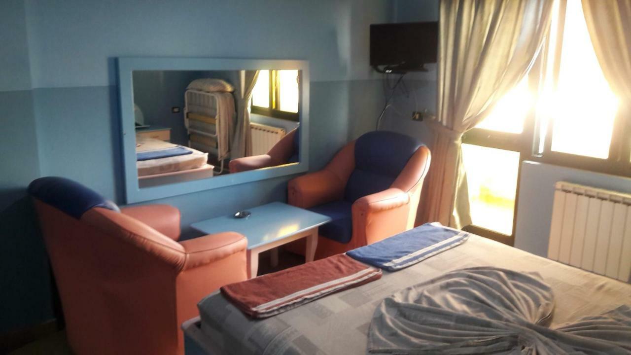 Hotel Europa Lezhë Eksteriør billede